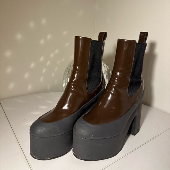 DRIES VAN NOTEN Patent leather boots. - Picture 2 of 3